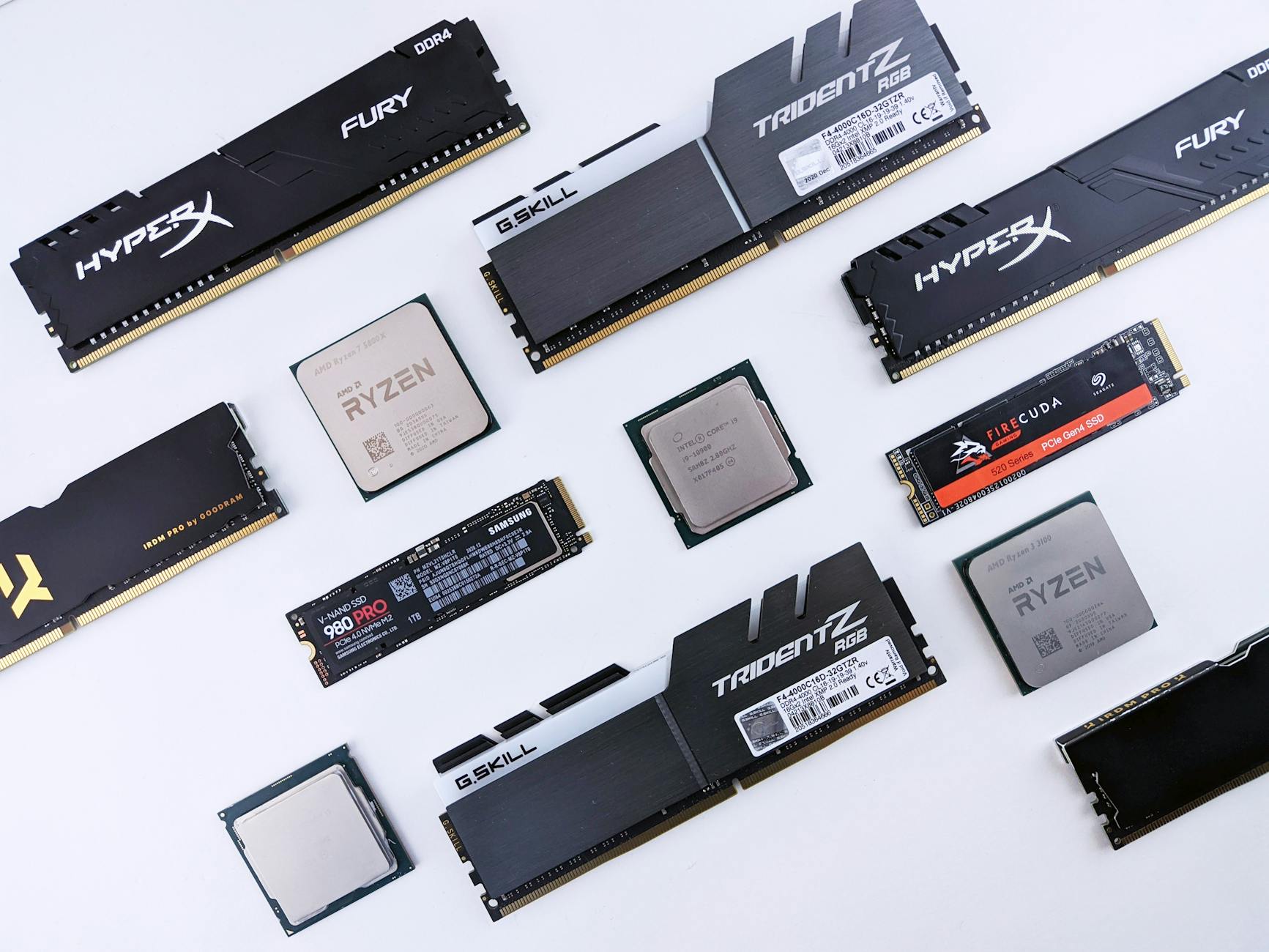 Image of RAM and RYZEN processors.